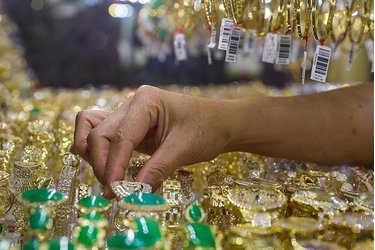 6 doanh nghiệp trả chứng nhận sản xuất vàng trang sức